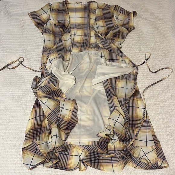 Plaid Charming Charlie Wrap Midi Ruffled Dress/ Size 1X - Picture 4 of 10